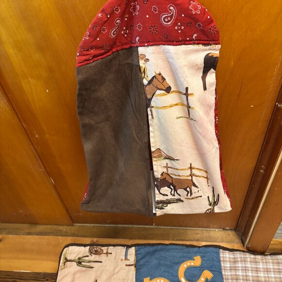 Cowboy Nursery Ensemble - Picture 3 of 5